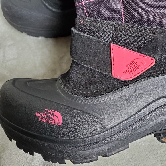The North Face boots. - Picture 4 of 12